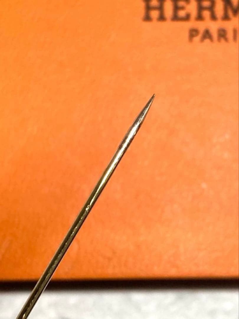 良品　HERMES エルメス　コロゾ　ピンブローチ　ピンバッチ　ゴールド　箱付き