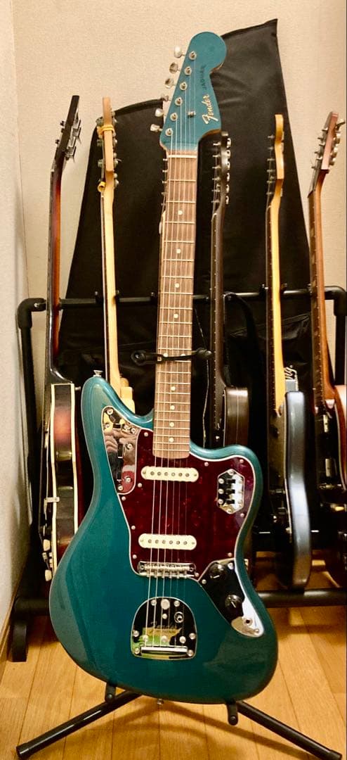 ギター Fender Vintera60s Jaguar Ocean Turquoise