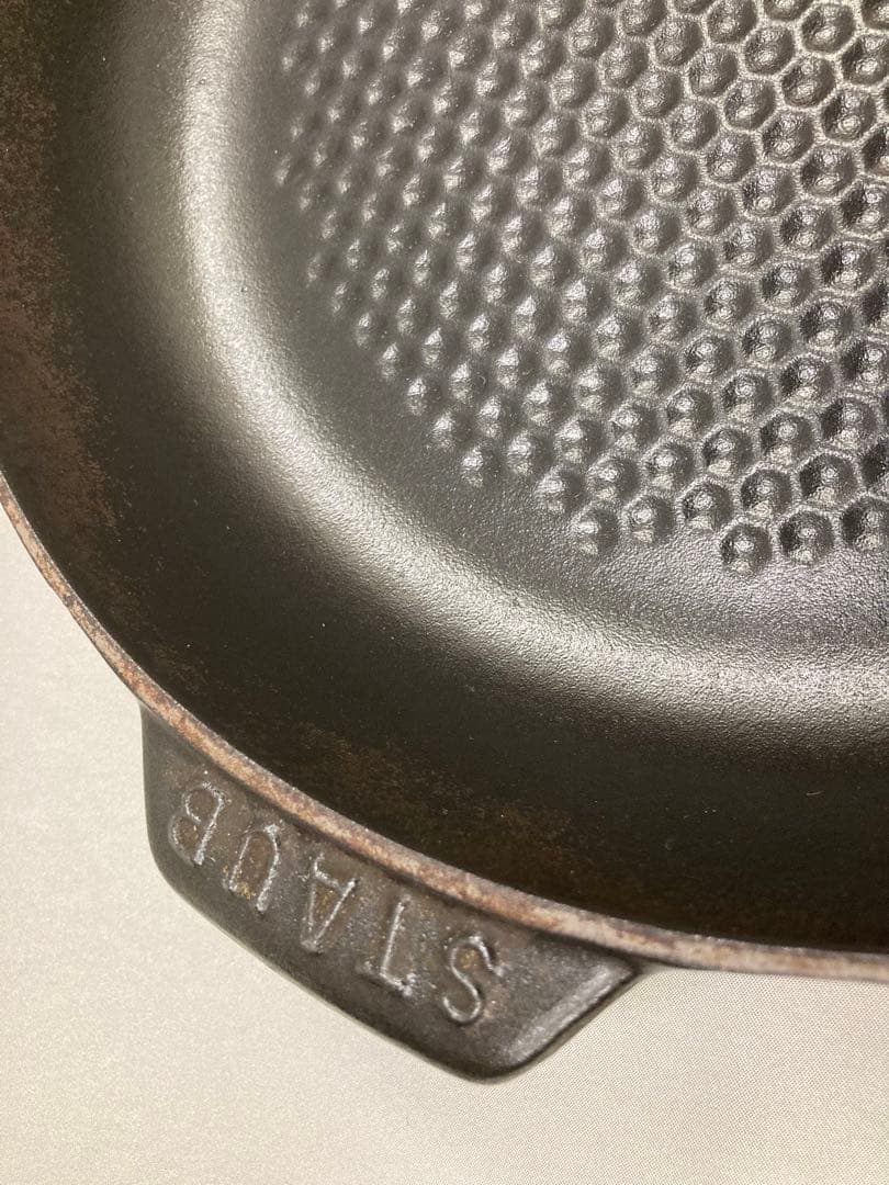 中古品　ストウブ フライパン　28センチ