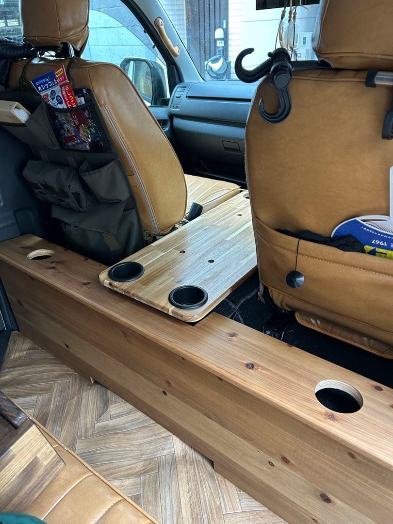 #102 ei　テーブル