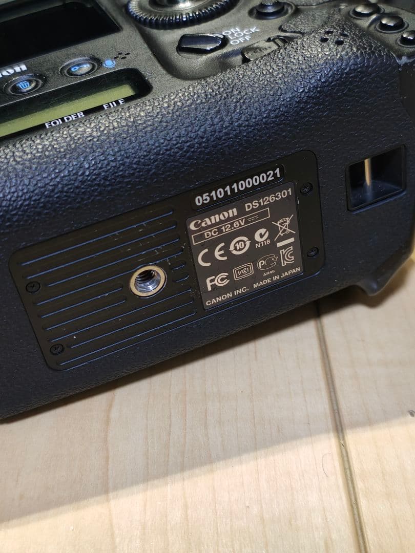 Canon EOS-1D X デジタル一眼レフカメラ 本体＋バッテリー×2