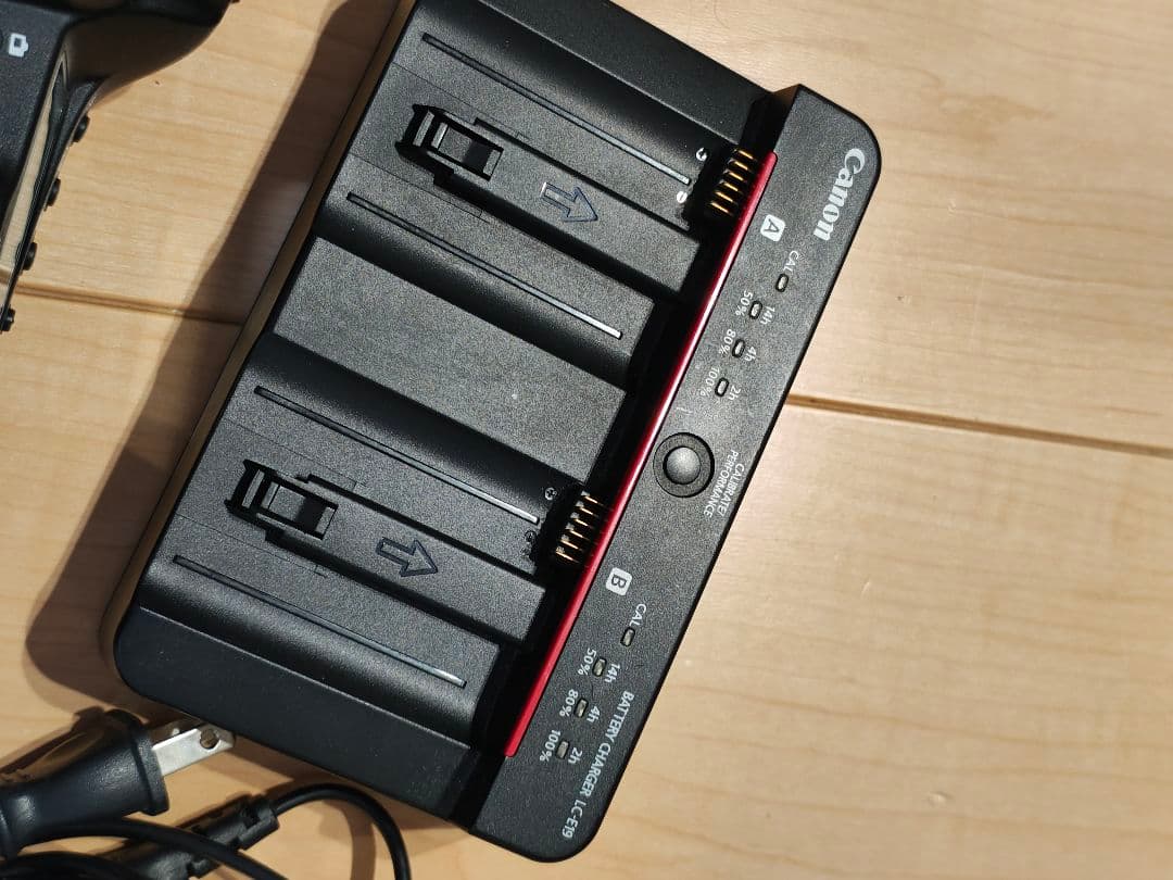 Canon EOS-1D X デジタル一眼レフカメラ 本体＋バッテリー×2