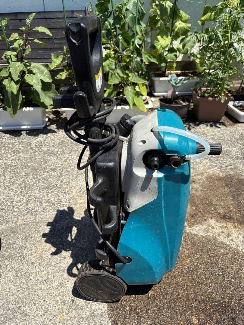 マキタ　高圧洗浄機　MHW720