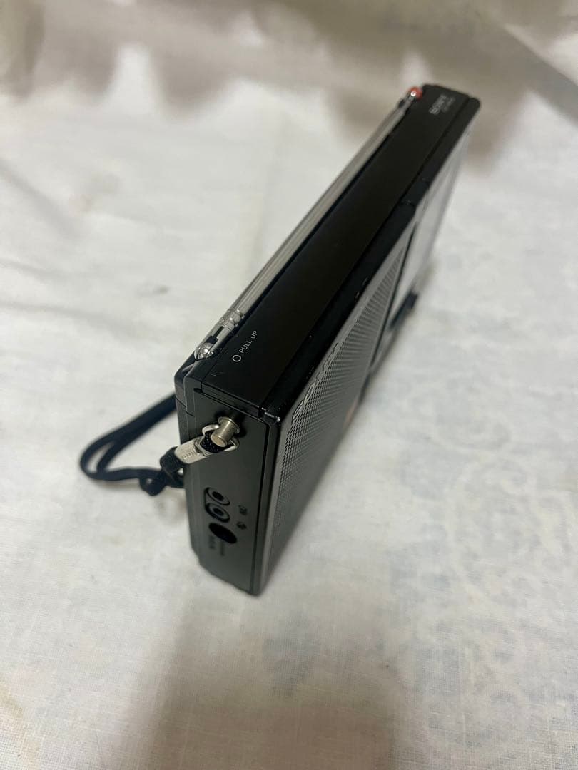 動作品　　SONY ICF-7600A FM/AM/SW 短波ラジオ