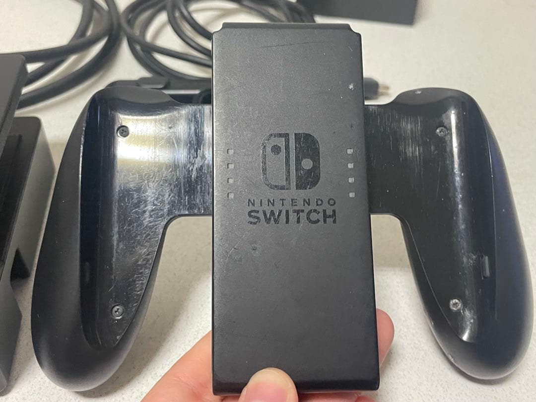 ニンテンドースイッチ　Nintendo Switch 本体 SDカード128付き