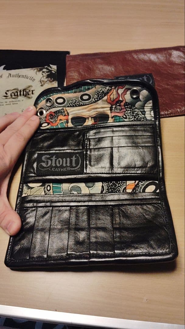 美品　スタウトレザー　長財布　（検ビルウォールレザー