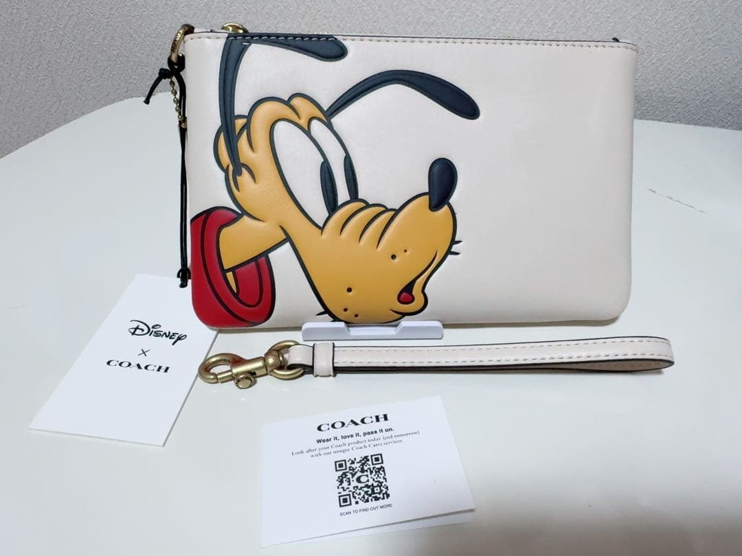 【新品・正規品】ディズニーコラボ商品 コーチ ポーチ