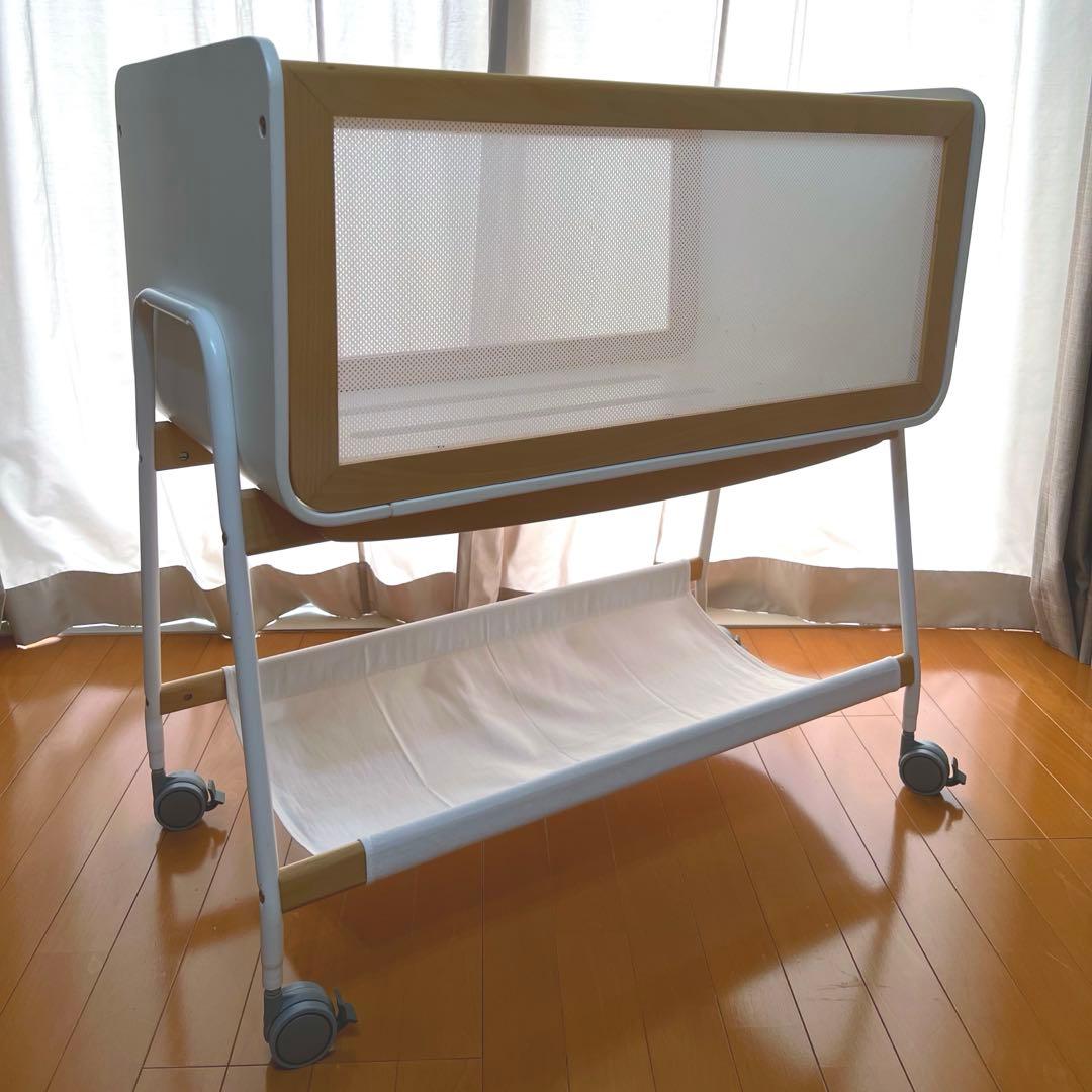 【美品】リリワゴン2 ベビーベッド 白