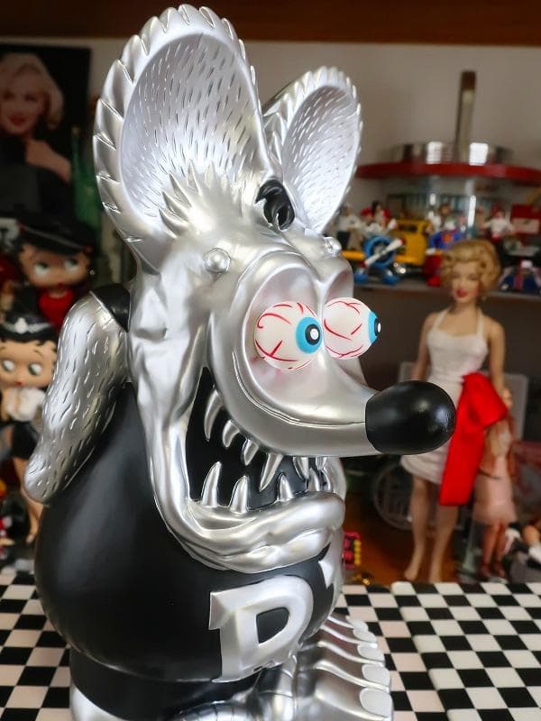 ラットフィンク Rat Fink シルバー 豪華 金運アップ 像 フィギュア