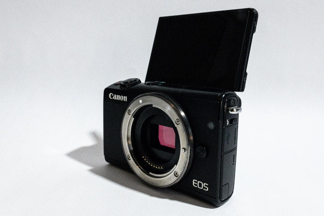 Canon EOS M100 ダブルズームキット15-45 & 55-200mm