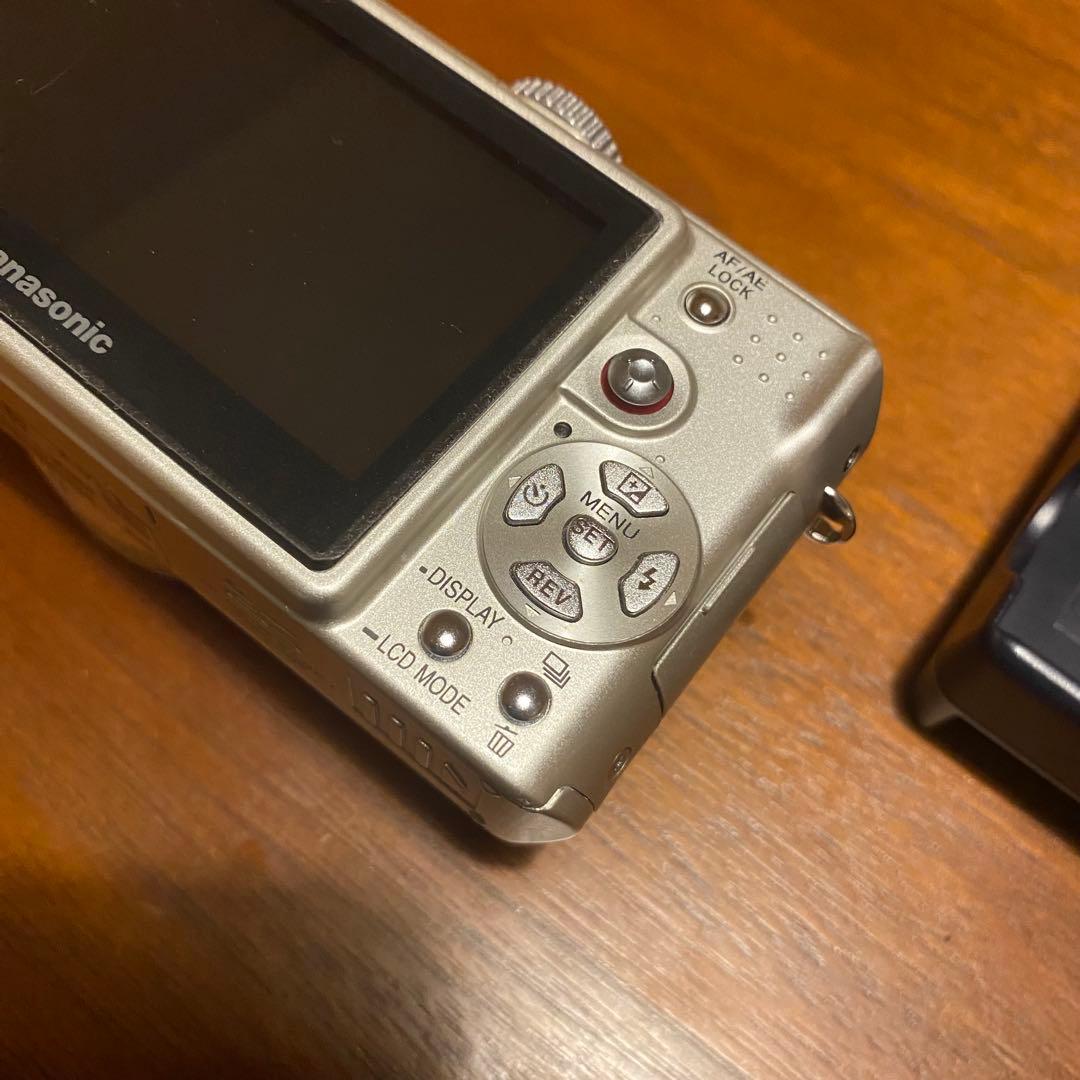 なるLUMIX コンパクトデジタルカメラ　DMC-LX2