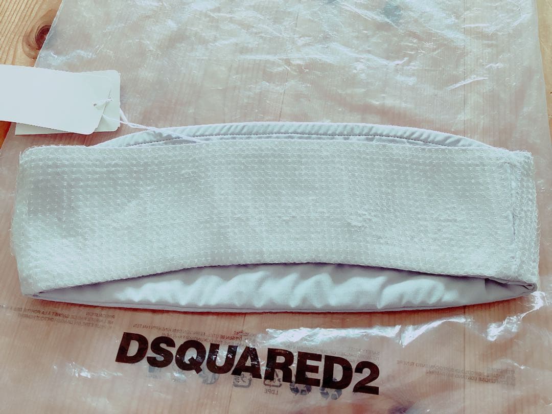 訳あり未使用品【DSQUARED2】スパンコール　ベアトップ　XS　56100円
