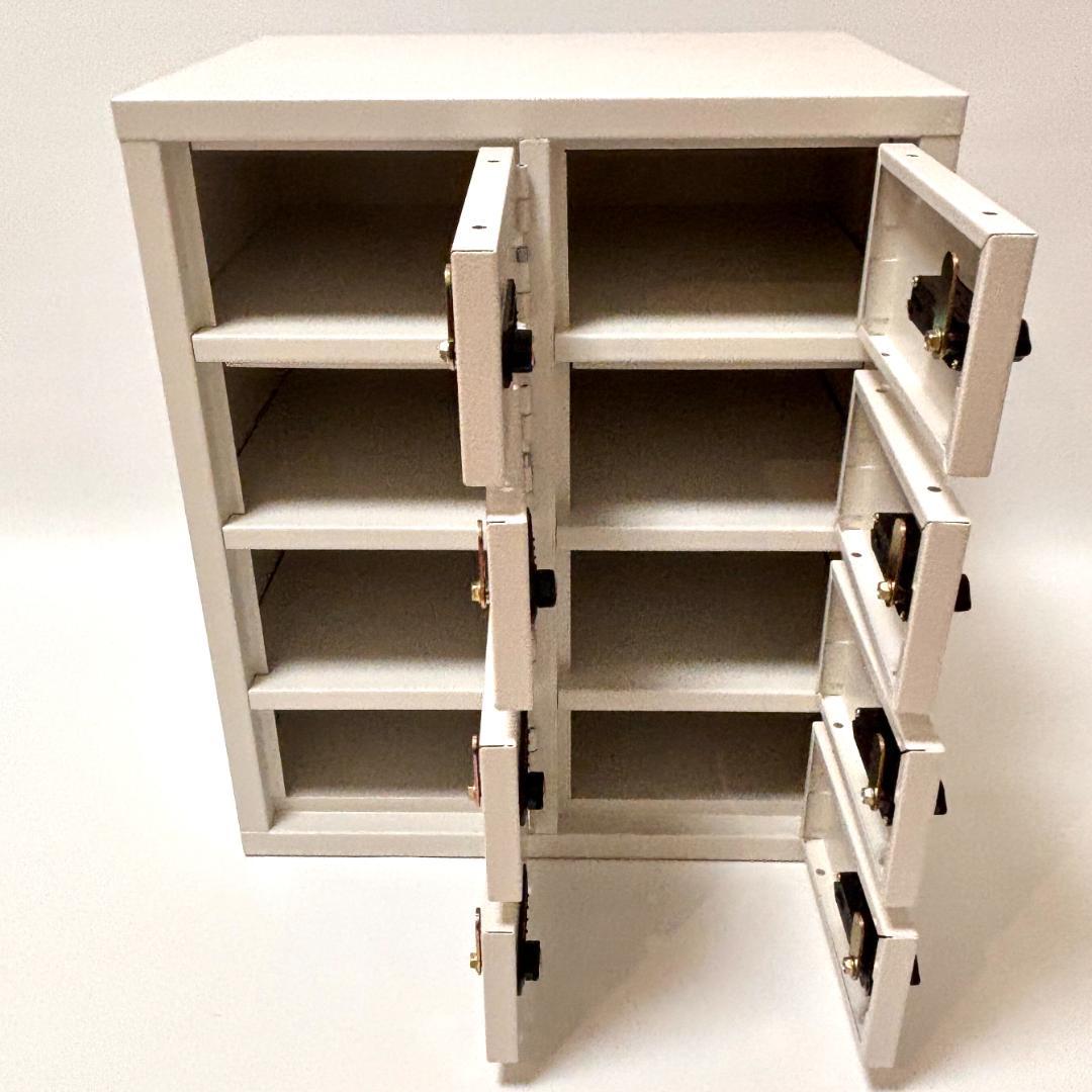 【美品】EIKO エーコー LK-308 貴重品保管庫 金庫 ロッカー 8人用