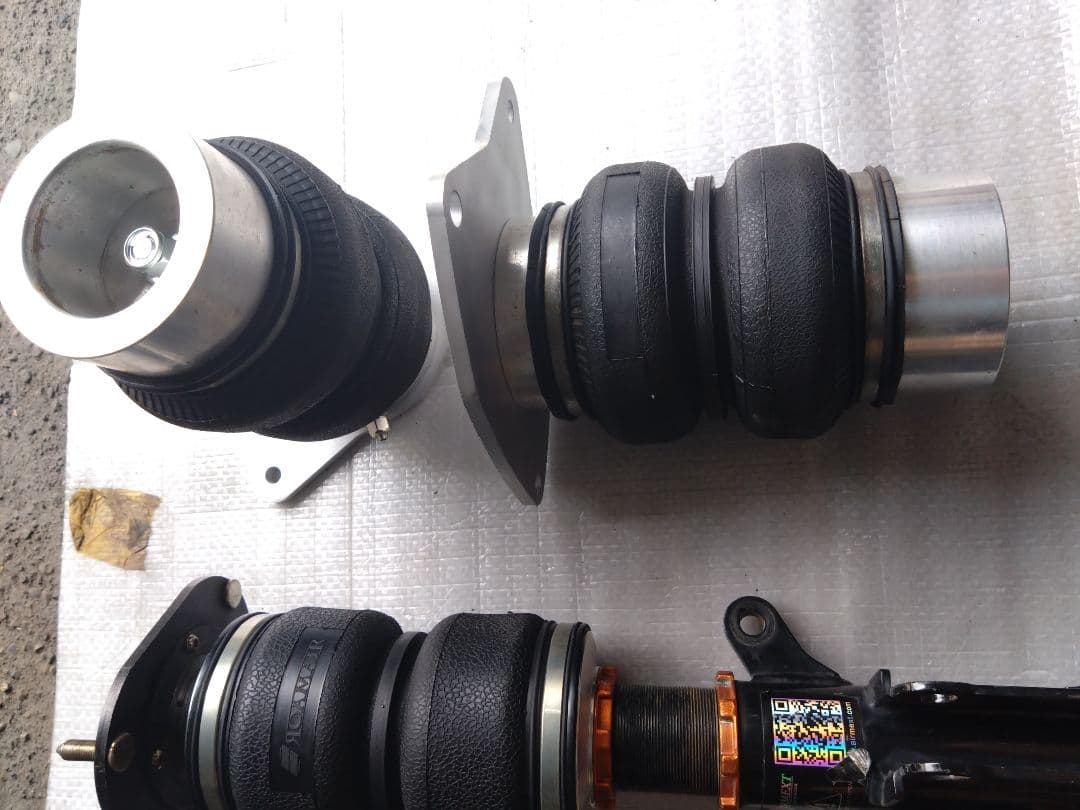 エアサス　30アルファード、ヴェルファイア