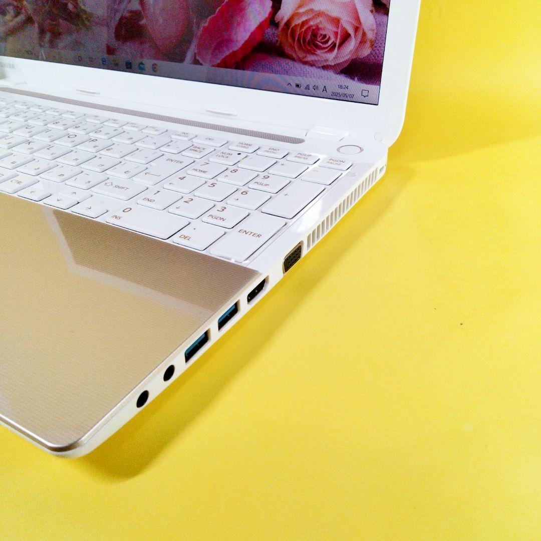 設定済み✨サテンゴールド✨薄型ノートパソコン　カメラ付き　初心者さんに♪
