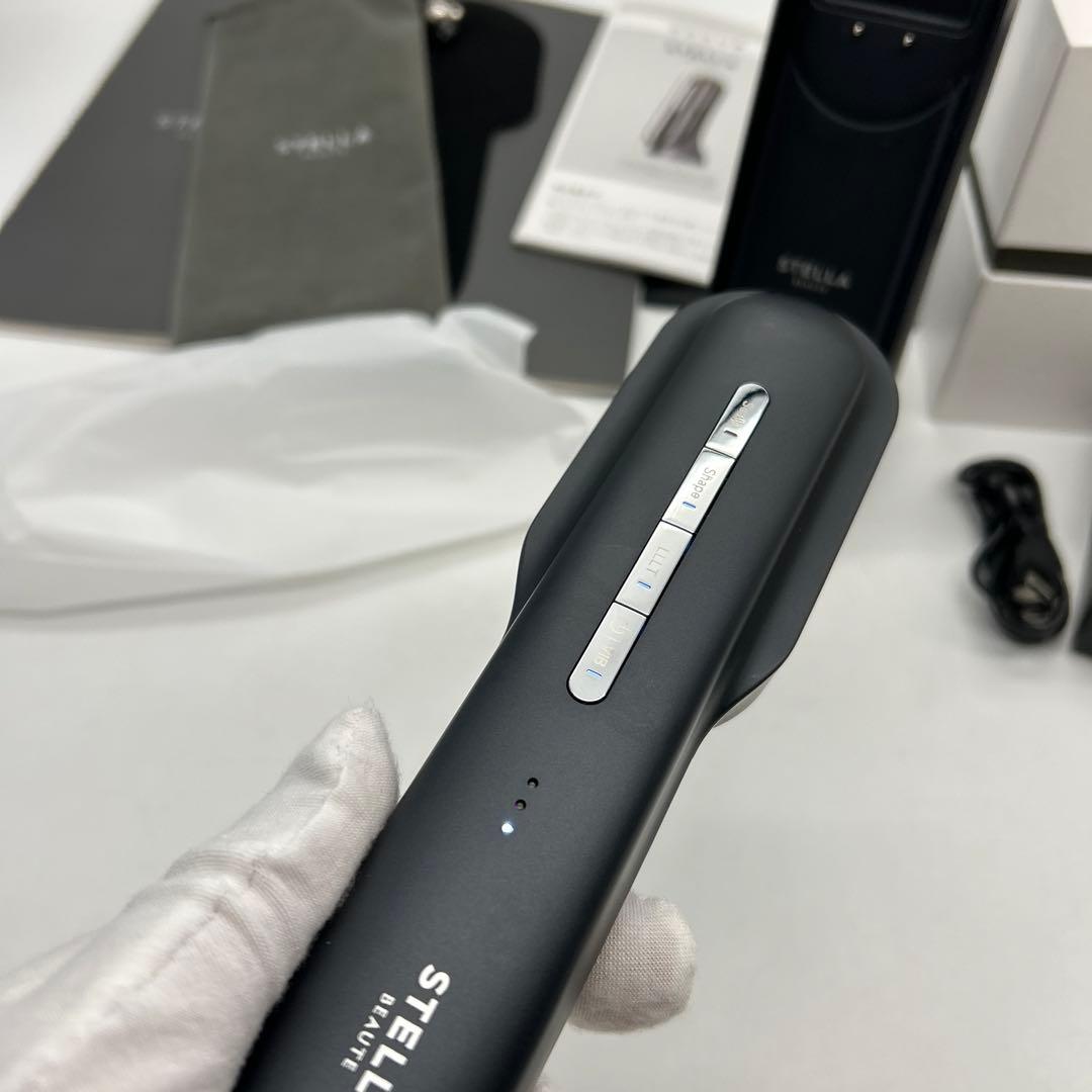 【新品同様】STELLA BEAUTE レーザー & EMSリフトブラシPRO