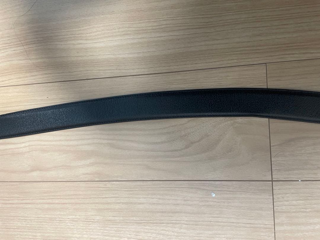 ヴェルサーチ（Versace）のメドゥーサバックルレザーベルト