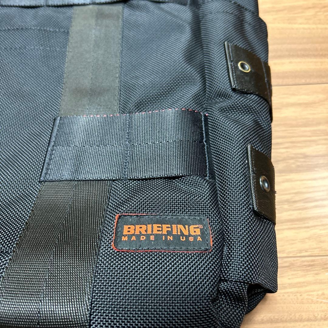 美品！BRIEFING プロテクショントート