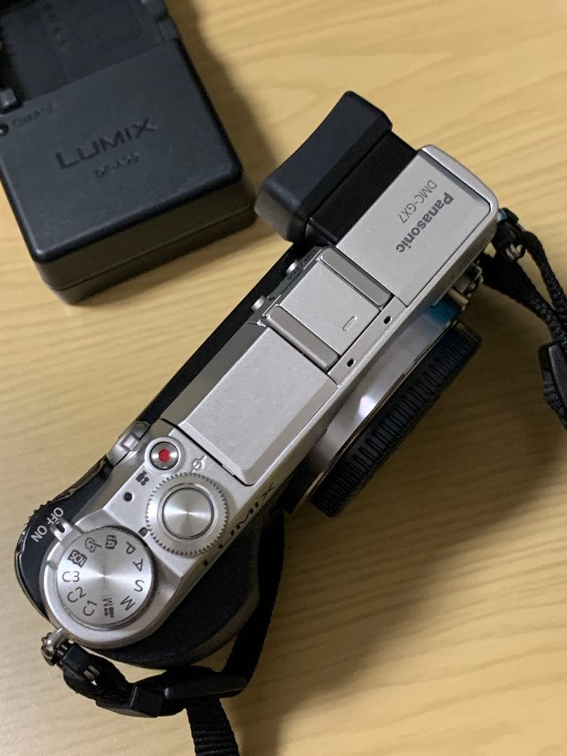 LUMIX GX7 ミラーレスカメラ 14-42mm