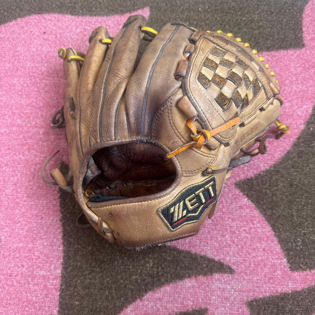 1週間限定！12000円！ZETT 軟式グローブ 源田モデル　内野用グローブ