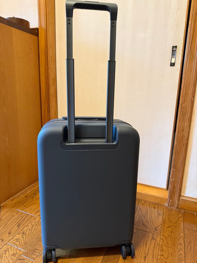 美品moln鞄のようなスーツケース34L