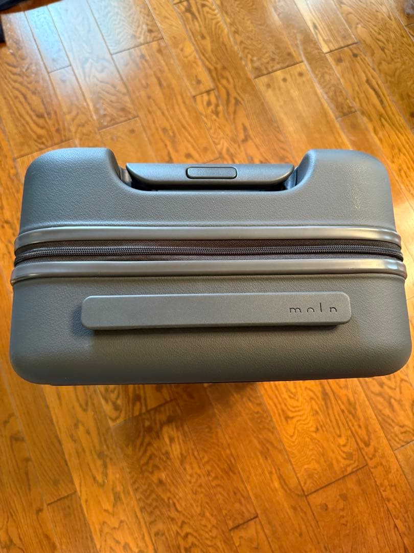 美品moln鞄のようなスーツケース34L