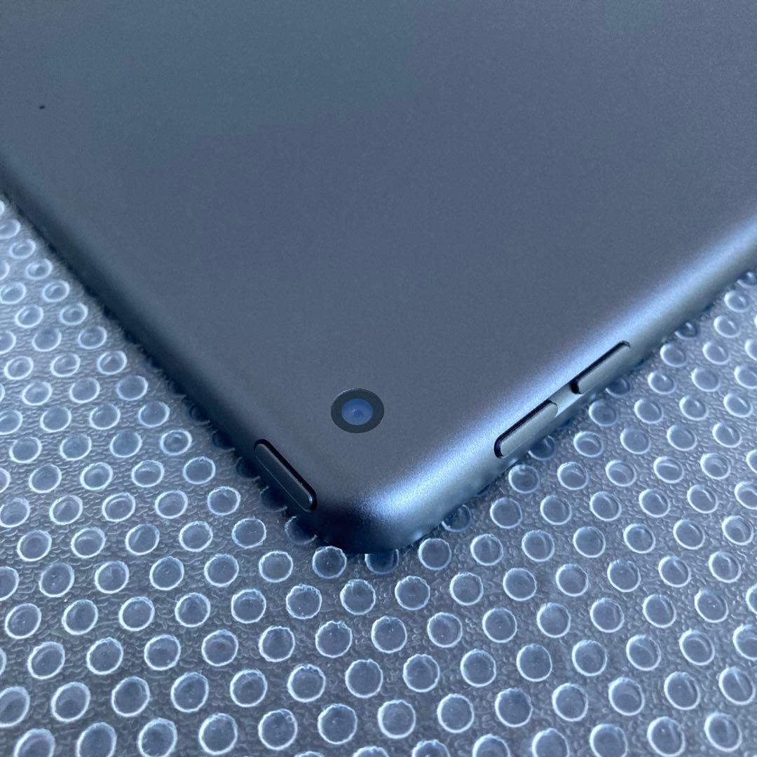 3208【早い者勝ち】iPad7 第7世代 32GB WIFIモデル☆