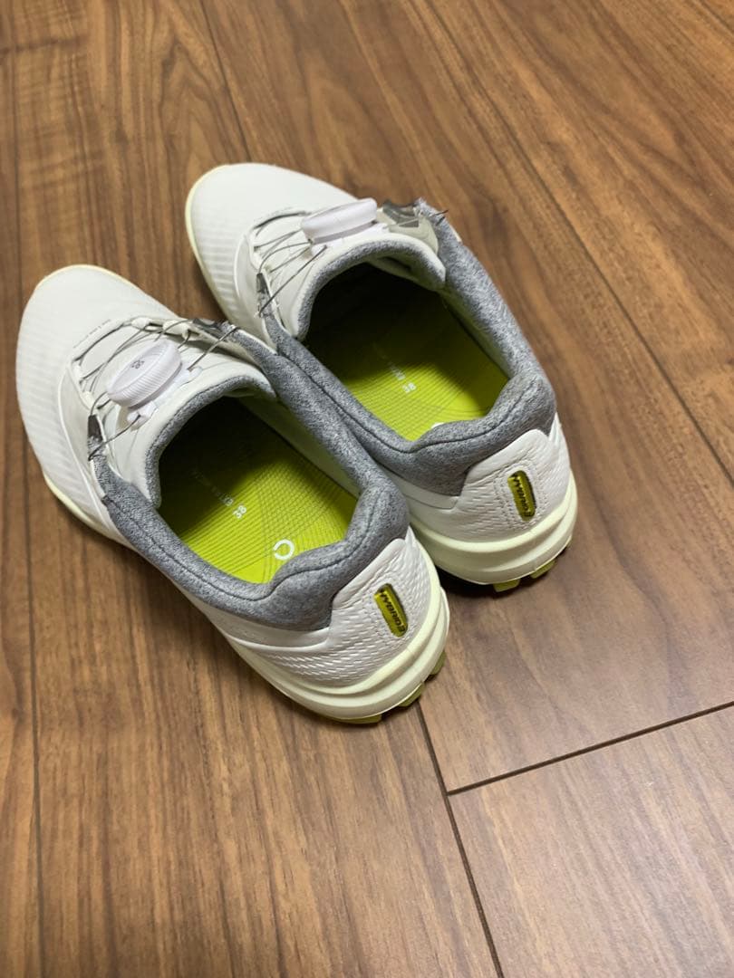 最終価格❗️ecco ゴアテックス　ゴルフシューズ 女性用 ホワイト　24.5cm