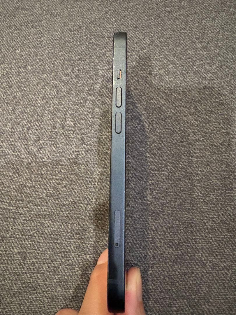 ジャンク Apple iPhone 13 黒