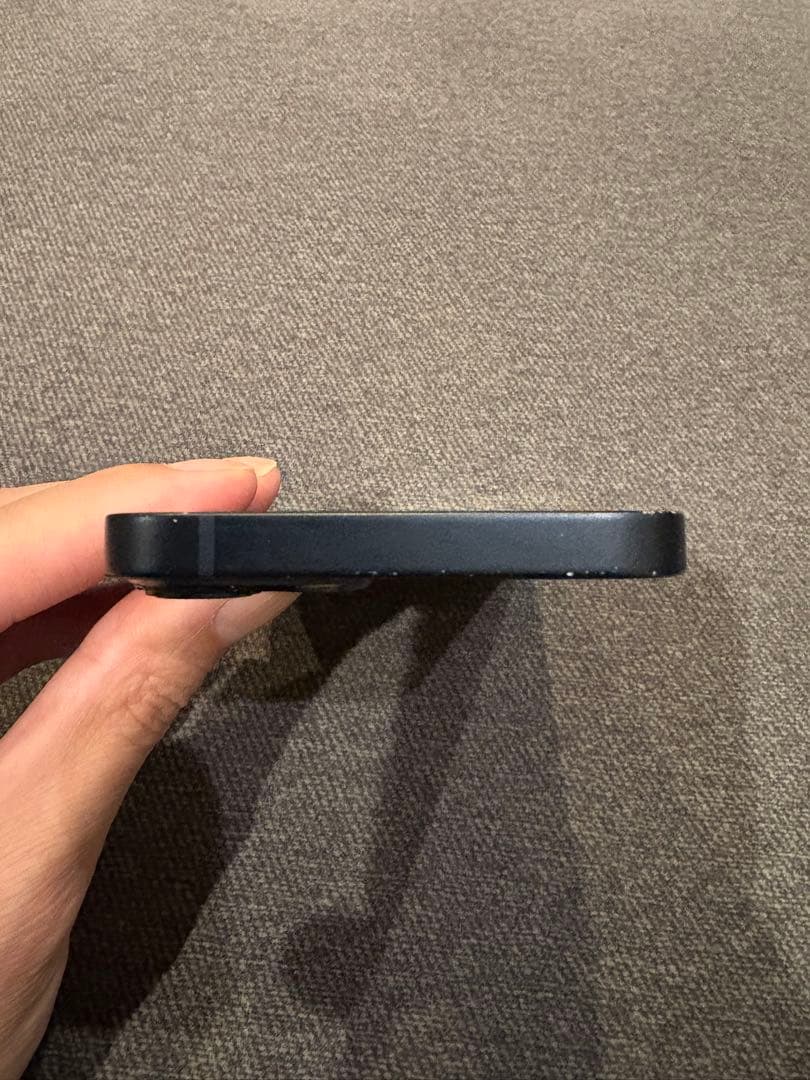 ジャンク Apple iPhone 13 黒