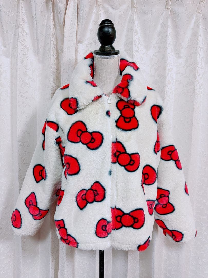 RODEO CROWNS WIDE BOWL KITTYフェイクファーコート