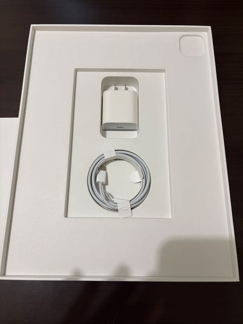 12.9インチ iPad Pro 128GB（第4世代）