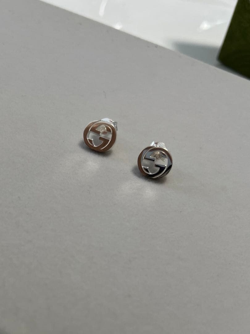 新品未使用 ※訳あり GUCCI グッチ インターロッキングG ピアス シルバー