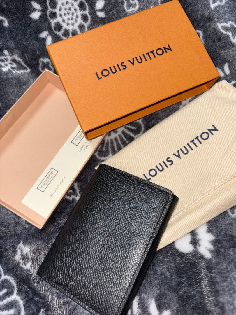 未使用新品 ルイヴィトン タイガ 名刺入れ 黒