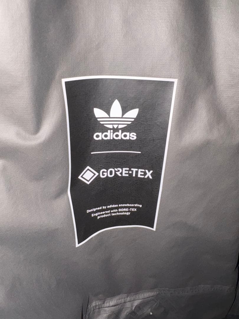 最終値下げadidas スノーボードウェアGORE-TEX