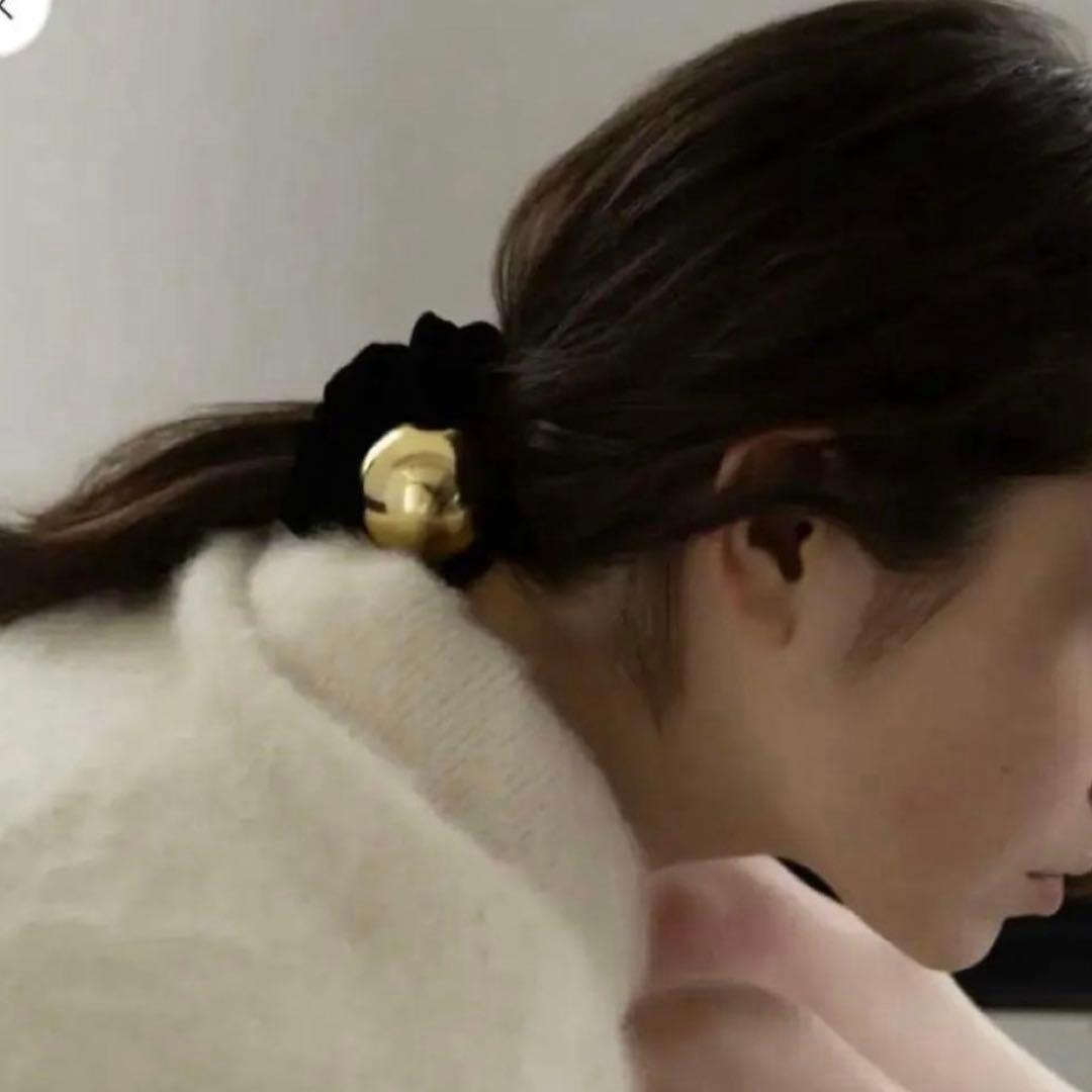 本日限定値下げ❣️ロエム　LOEM シュシュ　moon ムーン　black 黒