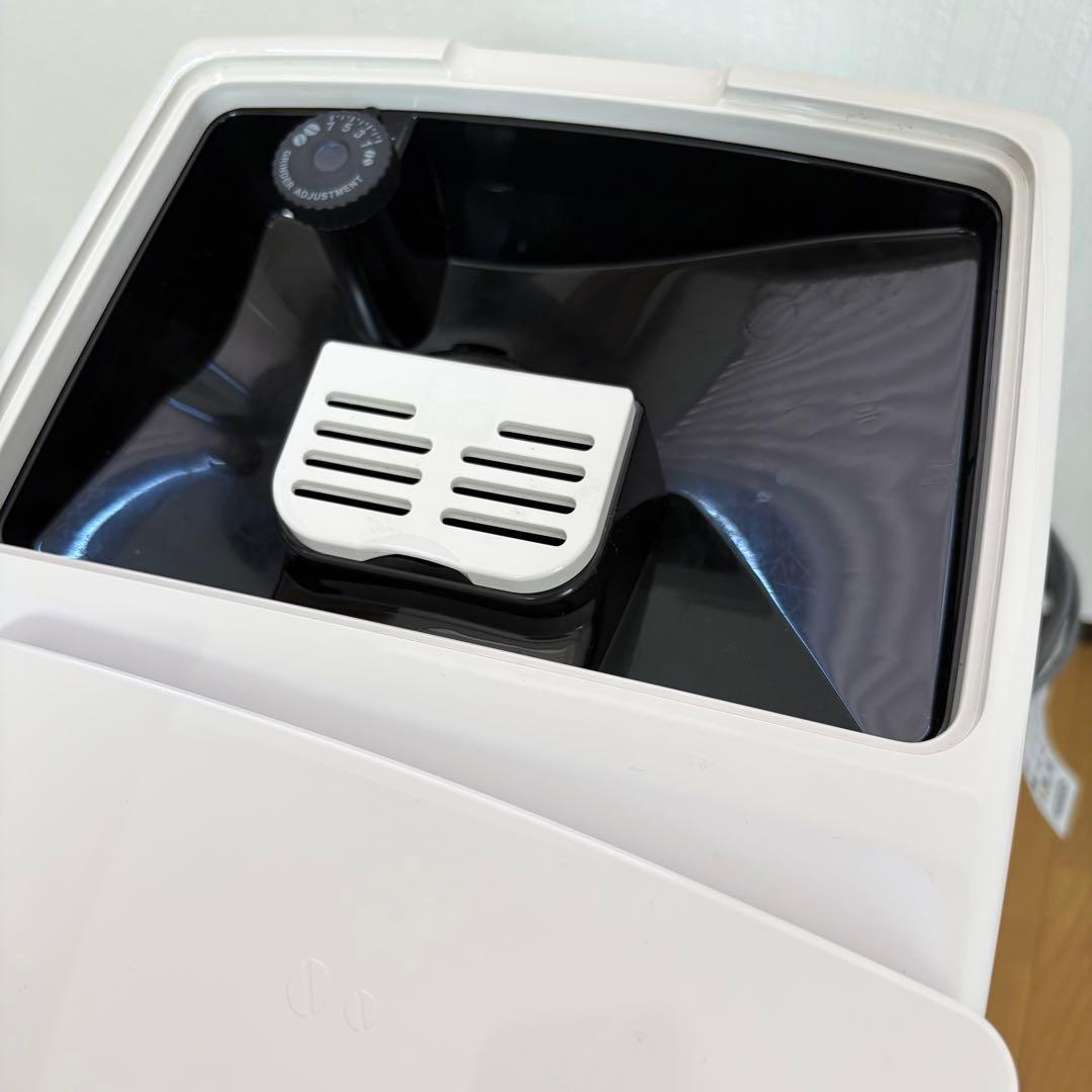 【美品】デロンギ ディナミカ 全自動コーヒーマシンECAM35035W