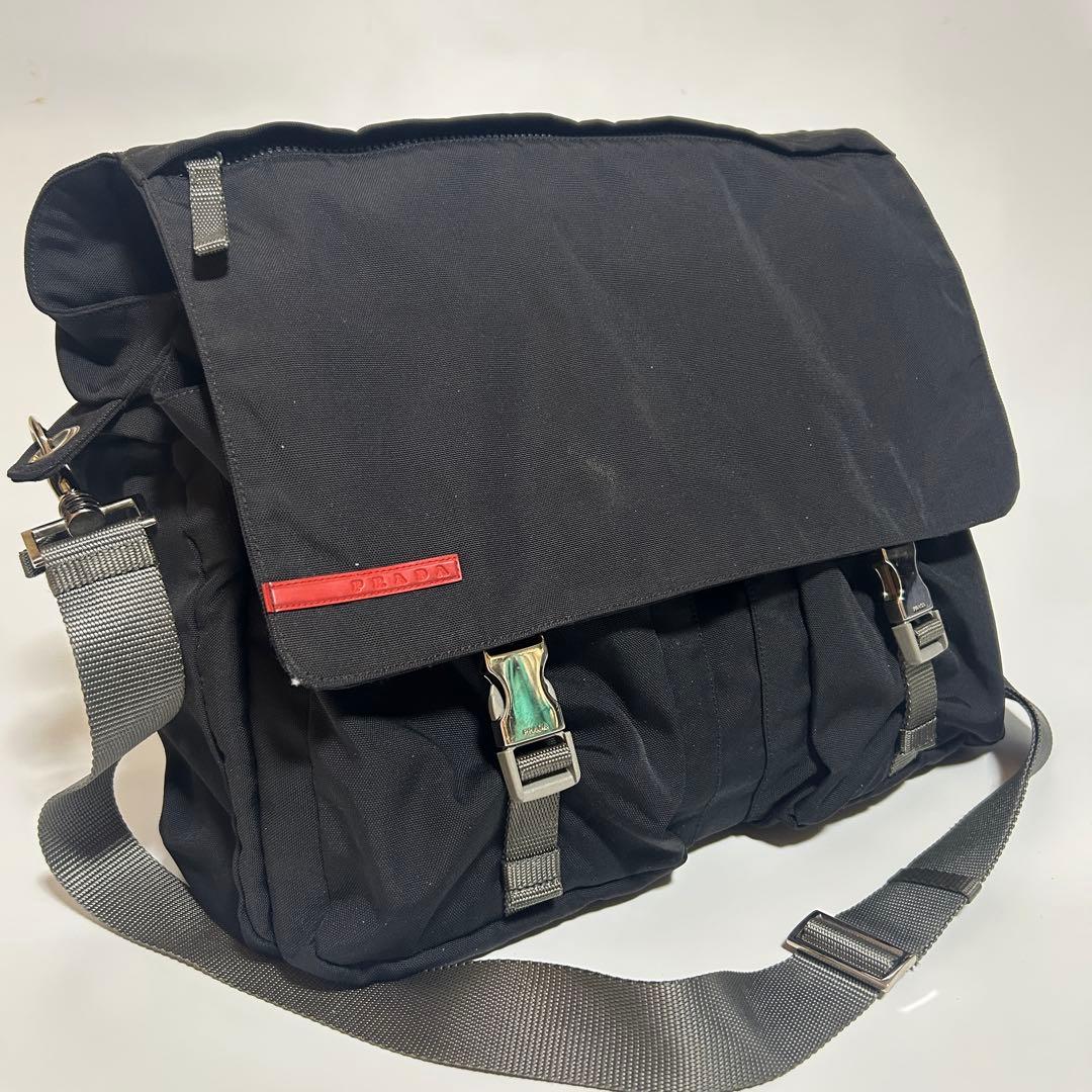 【良品】プラダスポーツ　メッセンジャーバッグ　斜め掛け　4VA438