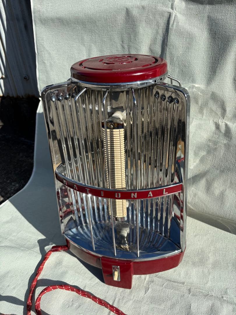 ナショナルの可愛いレトロな三角パネル電気ストーブ　作動品　NATIONAL 希少