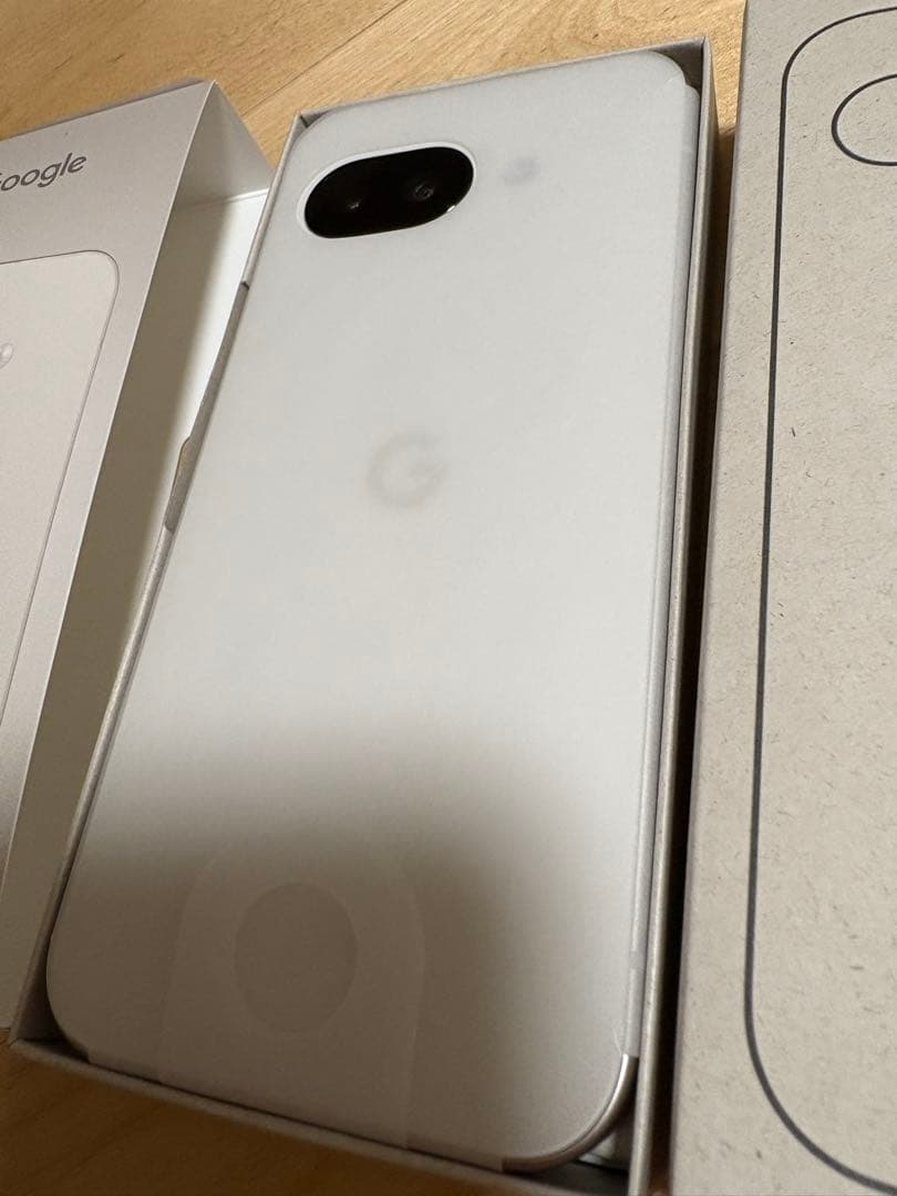 値下げ早い者勝ちGoogle pixel9a新品未使用白色スマホ本体