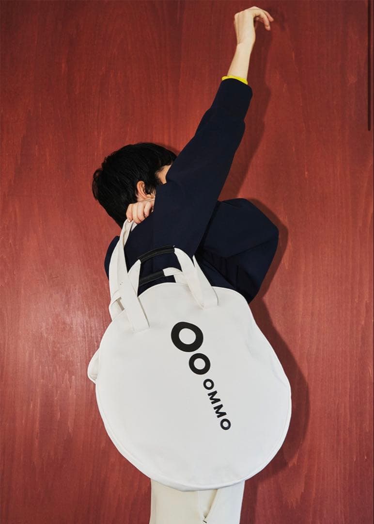 OMMO ホワイト ラウンドエコバッグ 新品未使用
