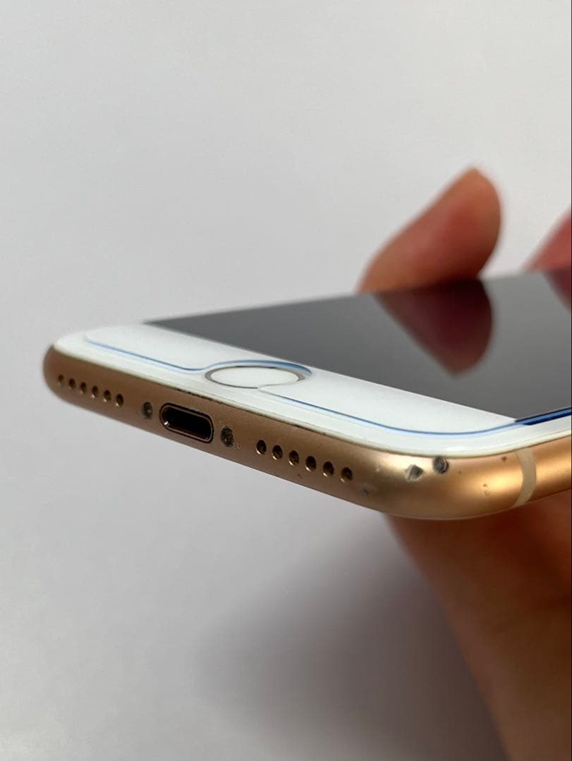 iPhone 8 【箱付き•新品充電ケーブル付き】