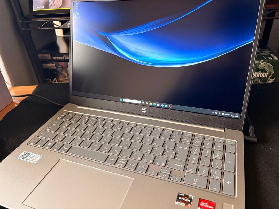 Windowsノート本体 HP 15 fc0003AU