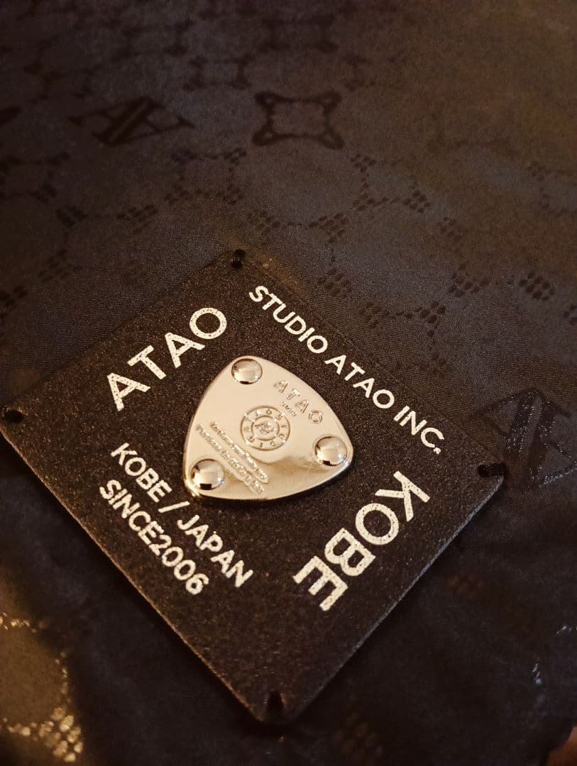 アタオ無駄なものを削ぎ落としたATAOの超軽量PCケース　ブラック