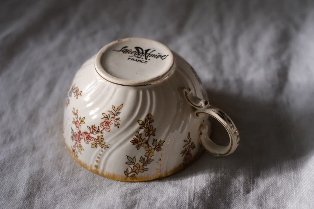 【Holiday Sale】フランスアンティーク｜サルグミンヌのカップ（セット）
