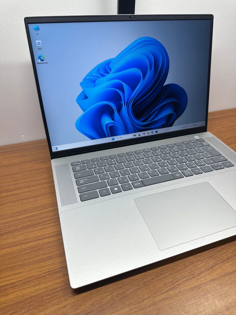 Windowsノート本体 Dell Inspiron 16 (5620) i5-1235 16/512