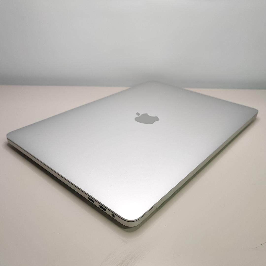 MacBookPro2020 13.3㌅ i7-1068 /16GB/512GB