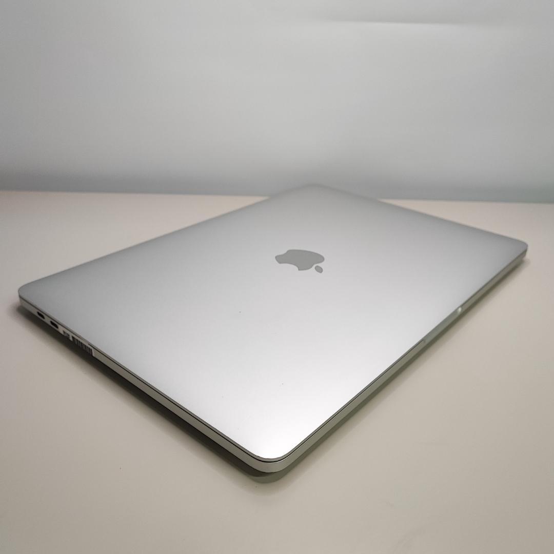 MacBookPro2020 13.3㌅ i7-1068 /16GB/512GB