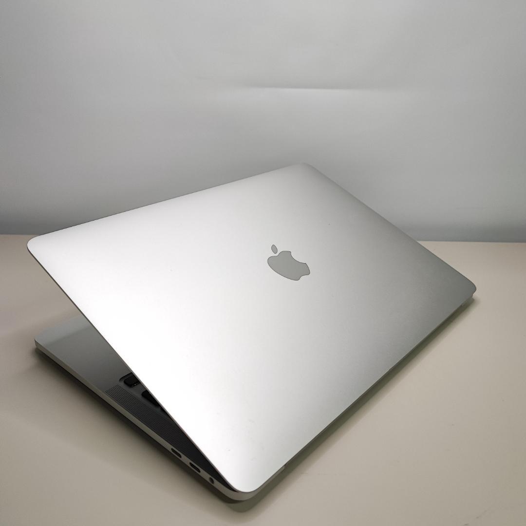 MacBookPro2020 13.3㌅ i7-1068 /16GB/512GB