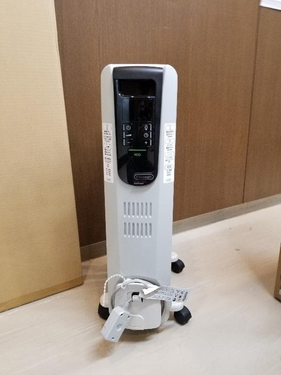 デロンギ　DeLonghi　オイルヒーター　KHD410812-BK